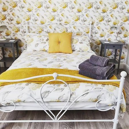 New 1 Bed First Floor Flat In Central فيريهام المظهر الخارجي الصورة